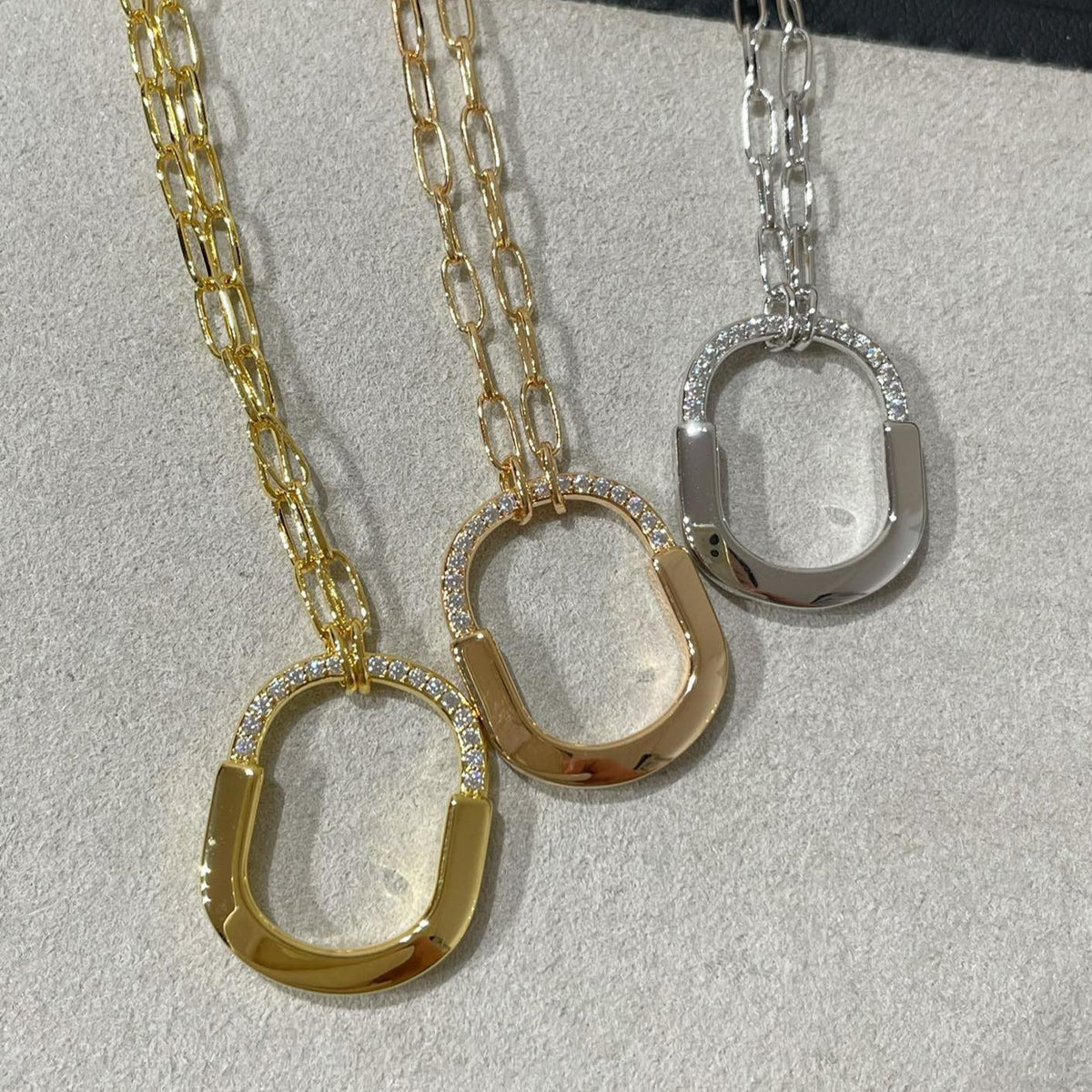 [Hyrra Jewelry]LOCK MEDIUM PENDANT DIAMOND NECKLACE