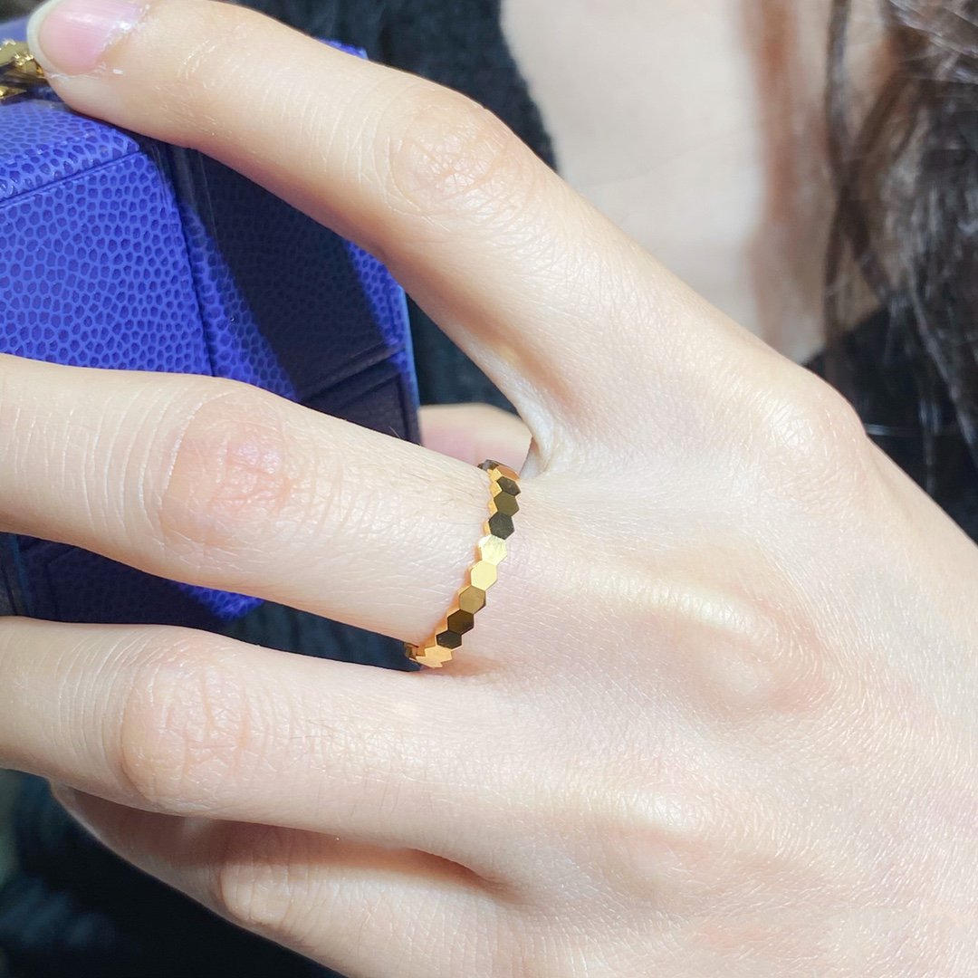 [⭐Hyrra Jewelry]BEE LOVE SMALL RING