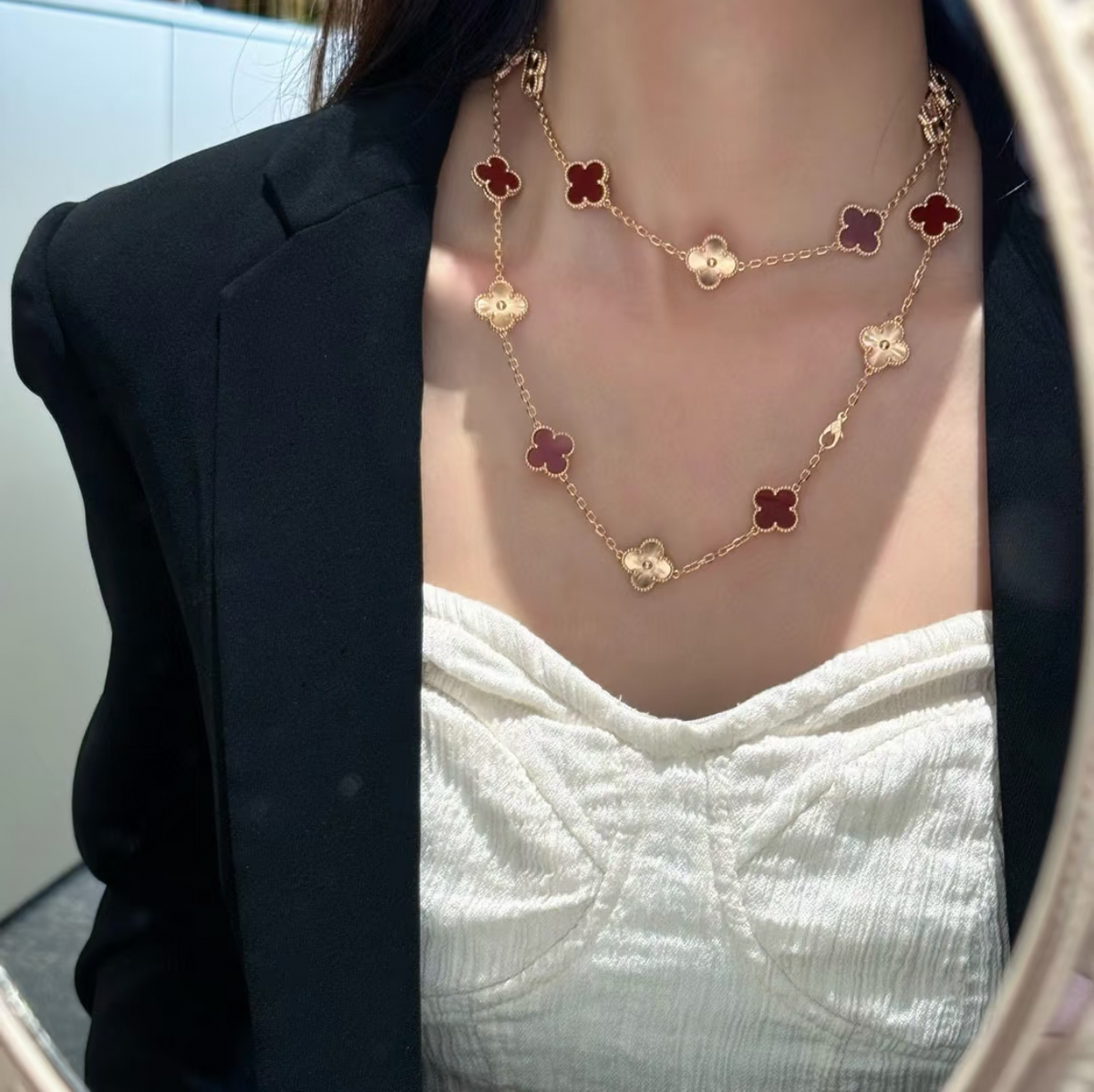 [⭐Hyrra Jewelry]CLOVER 20 MOTIFS LASER CARNELIAN NECKLACE