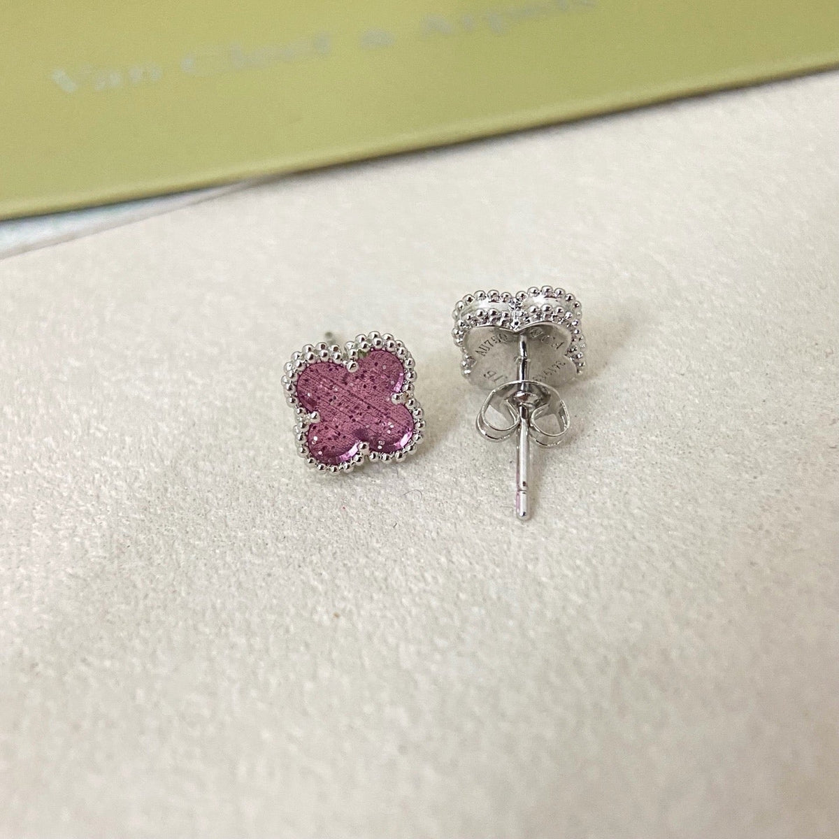 [⭐Hyrra Jewelry]2026 NEW MINI CLOVER 1 MOTIF  BUBBLE PINK ENAMEL