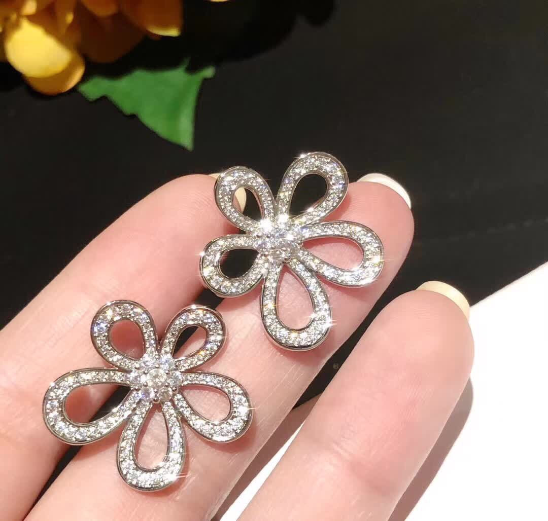 [⭐Hyrra Jewelry]FLOWERLACE EARRINGS FULL DIAMONDS