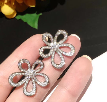 [⭐Hyrra Jewelry]FLOWERLACE EARRINGS FULL DIAMONDS
