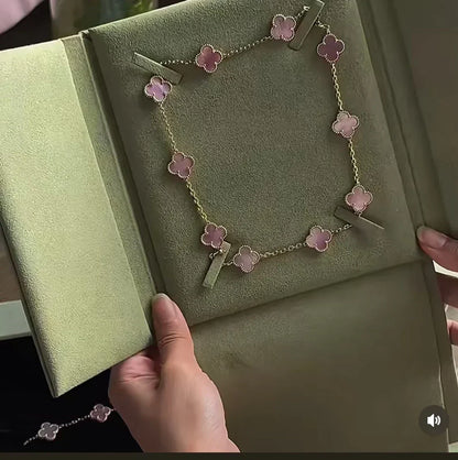 [⭐Hyrra Jewelry Jewellery] Pink Necklace with Ten Clover Designs