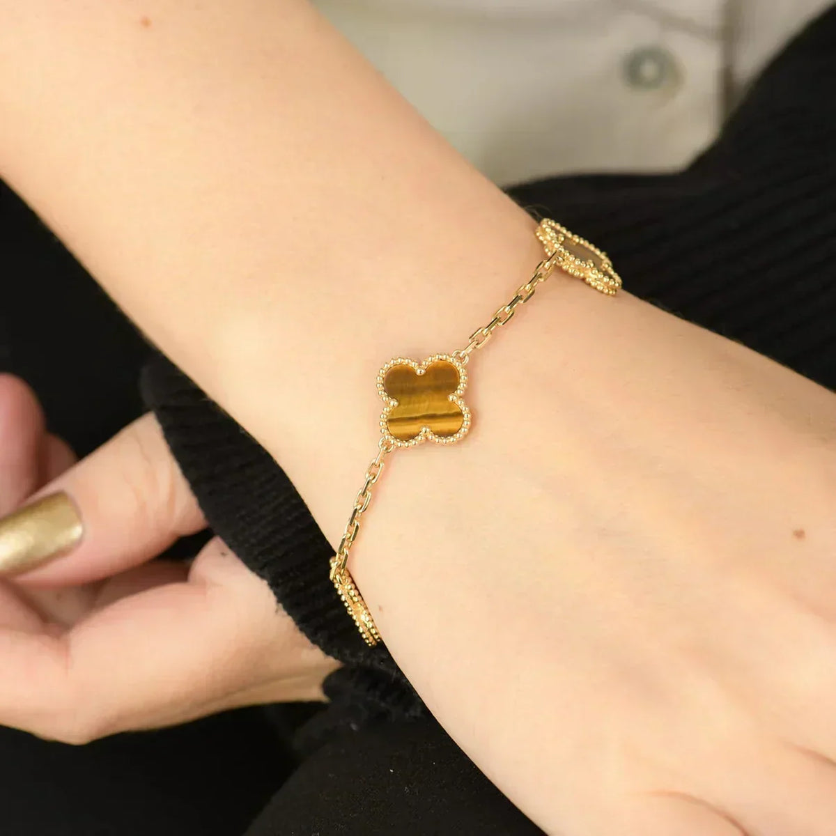 [⭐Hyrra Jewelry] CLOVER 5 MOTIFS TIGER EYE BRACELET COLLECTION