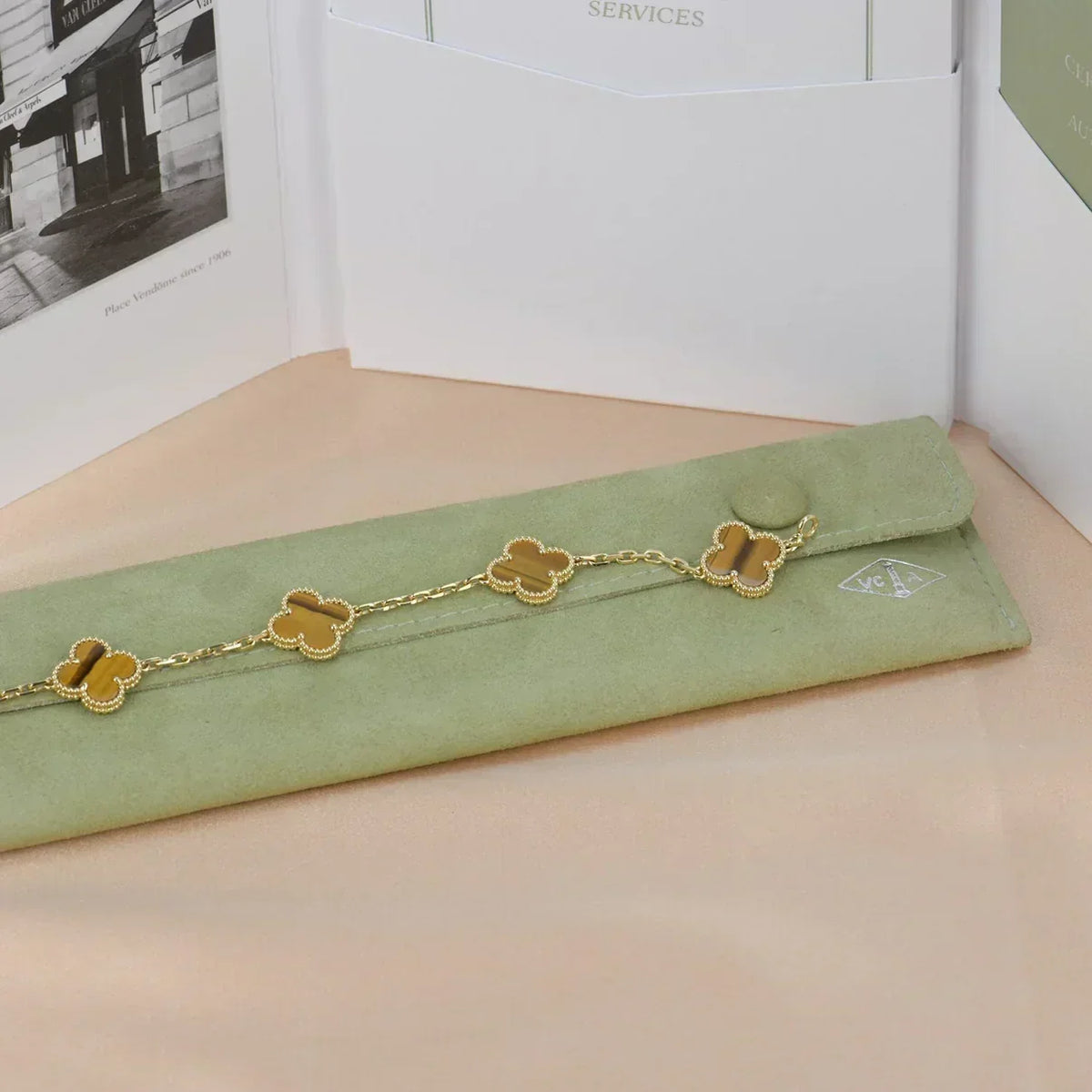 [⭐Hyrra Jewelry] CLOVER 5 MOTIFS TIGER EYE BRACELET COLLECTION