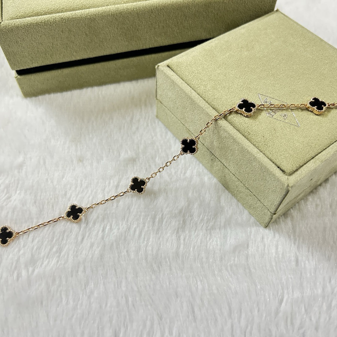 [⭐Hyrra Jewelry]CLOVER 6 MOTIF  ONYXS BRACELET