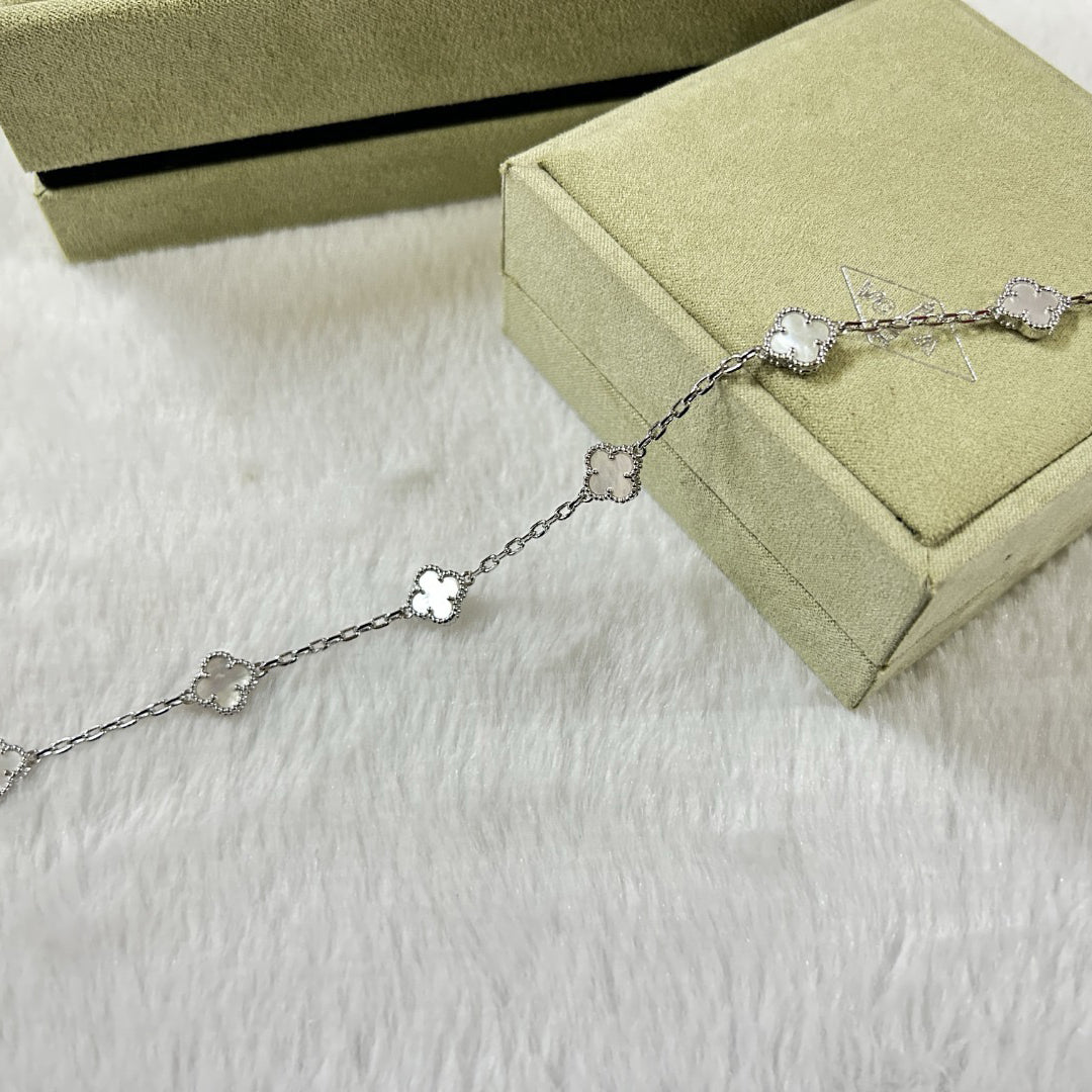 [⭐Hyrra Jewelry]CLOVER 6 MOTIF WHITE MOP BRACELET