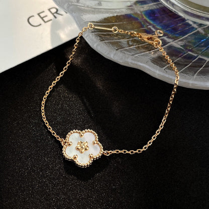 [⭐Hyrra Jewelry]LUCKY WHITE MOP PLUM BLOSSOM  BRACELET