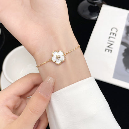 [⭐Hyrra Jewelry]LUCKY WHITE MOP PLUM BLOSSOM  BRACELET