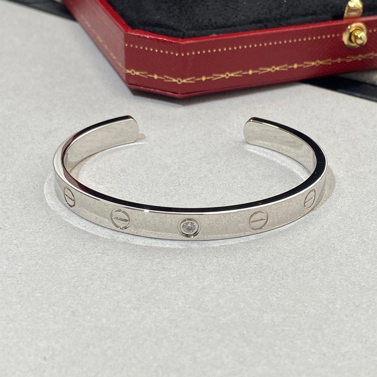 [⭐Hyrra Jewelry]LOVE BRACELET 6.1MM 1 DIAMOND OPEN CUFF