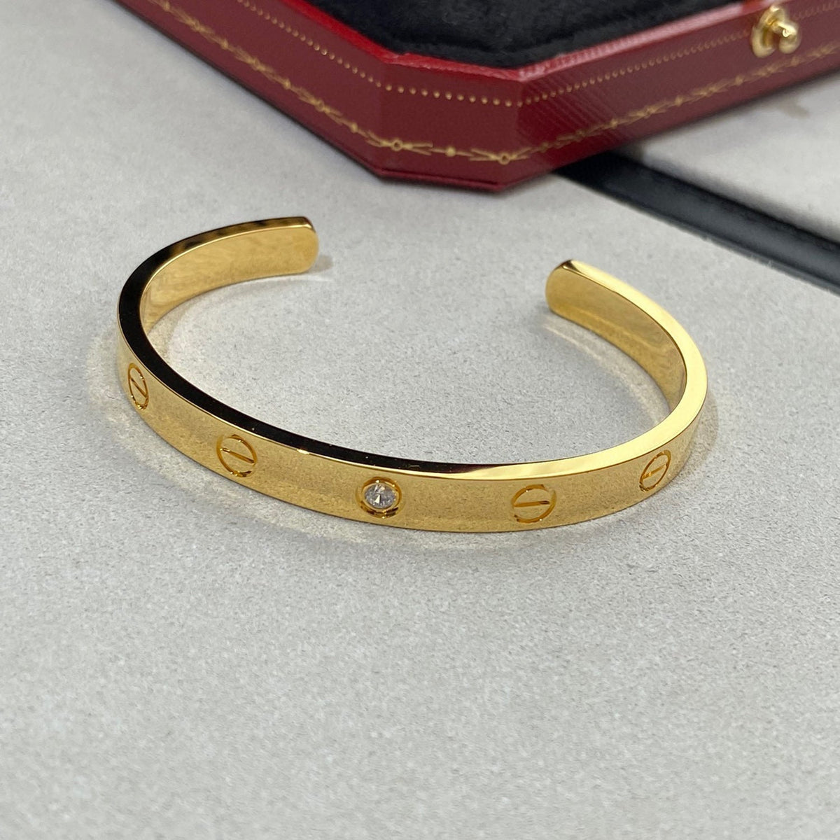 [⭐Hyrra Jewelry]LOVE BRACELET 6.1MM 1 DIAMOND OPEN CUFF