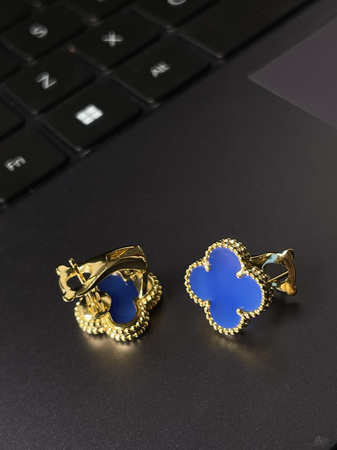 [⭐Hyrra Jewelry] CLOVER LARGE (20mm) 1 MOTIFS BLUE MOP STUD EARRINGS
