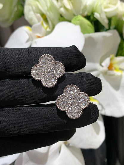 [⭐Hyrra Jewelry]CLOVER 20MM MOTIFS DIAMOND STUD EARRINGS SILVER