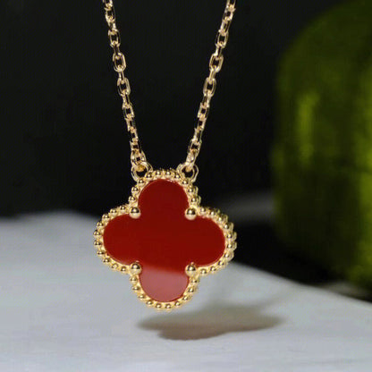 [⭐Hyrra Jewelry]CLOVER 15MM CARNELIAN SINGLE FLOWER NECKLACE