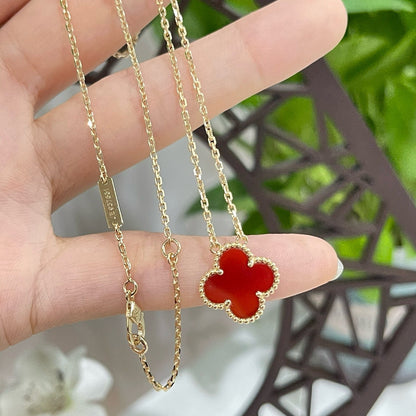 [⭐Hyrra Jewelry]CLOVER 15MM CARNELIAN SINGLE FLOWER NECKLACE