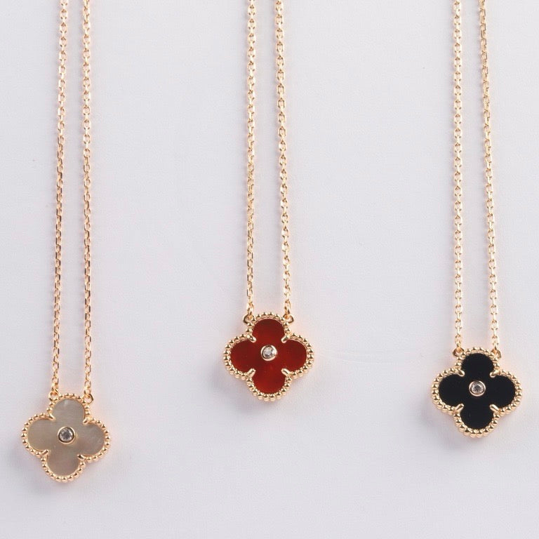 [⭐Hyrra Jewelry]CLOVER 15MM DIAMOND CARNELIAN NECKLACE
