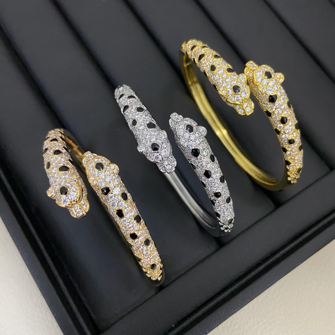 [⭐Hyrra Jewelry]PANTHERE DOUBLE HEADED HALF DIAMOND OPEN BRACELET