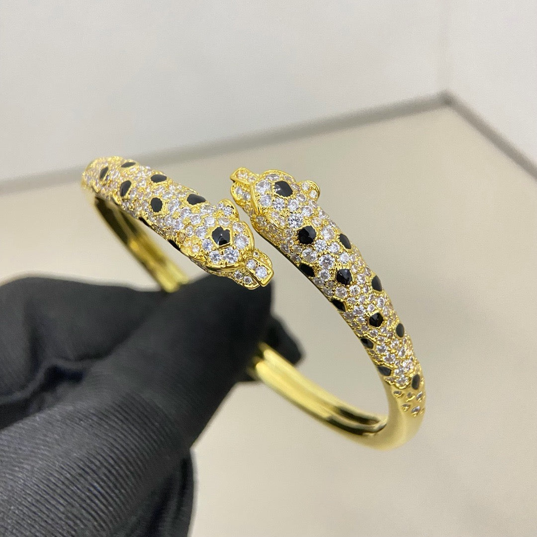 [⭐Hyrra Jewelry]PANTHERE DOUBLE HEADED HALF DIAMOND OPEN BRACELET