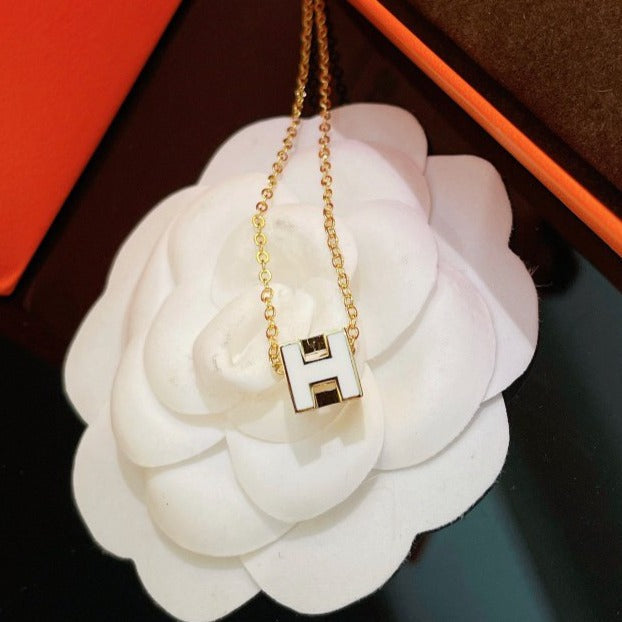 [⭐Hyrra Jewelry]H WHITE SQUARE GOLD NECKLACE