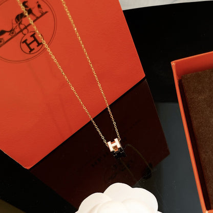 [⭐Hyrra Jewelry]H WHITE SQUARE GOLD NECKLACE