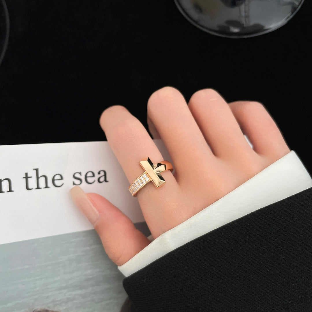 [Hyrra Jewelry]T WIDE DIAMOND RING