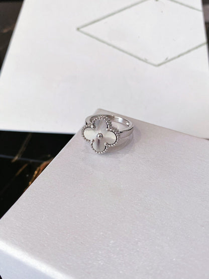 [⭐Hyrra Jewelry]CLOVER SILVER RING