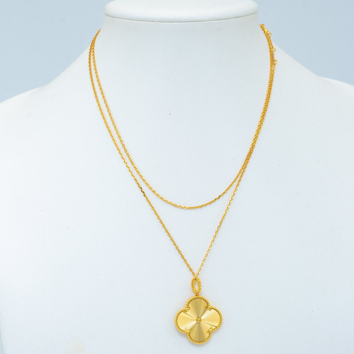 [⭐Hyrra Jewelry]CLOVER 25MM PEDANT NECKLACE GOLD