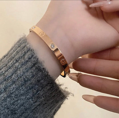 [⭐Hyrra Jewelry] 2026 RAINBOW LOVE BRACELET 6.1MM  10 DIAMONDS