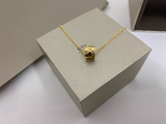 [⭐Hyrra Jewelry]BEE LOVE DIAMOND NECKLACE