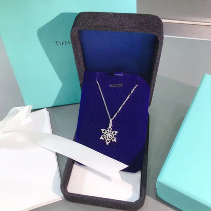 [Hyrra Jewelry]STERLING SILVER SNOWFLAKE PENDANT NECKLACE