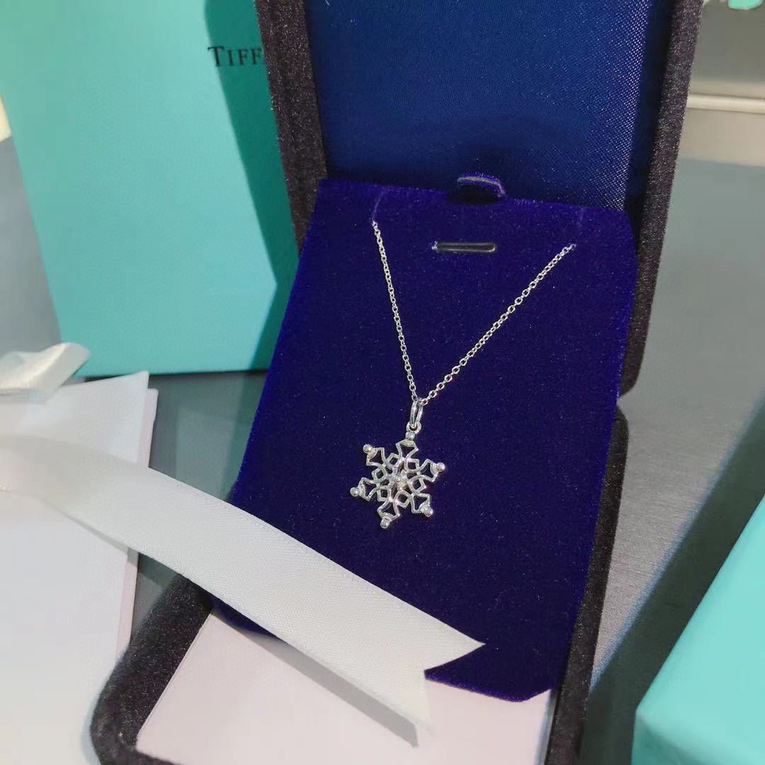 [Hyrra Jewelry]STERLING SILVER SNOWFLAKE PENDANT NECKLACE