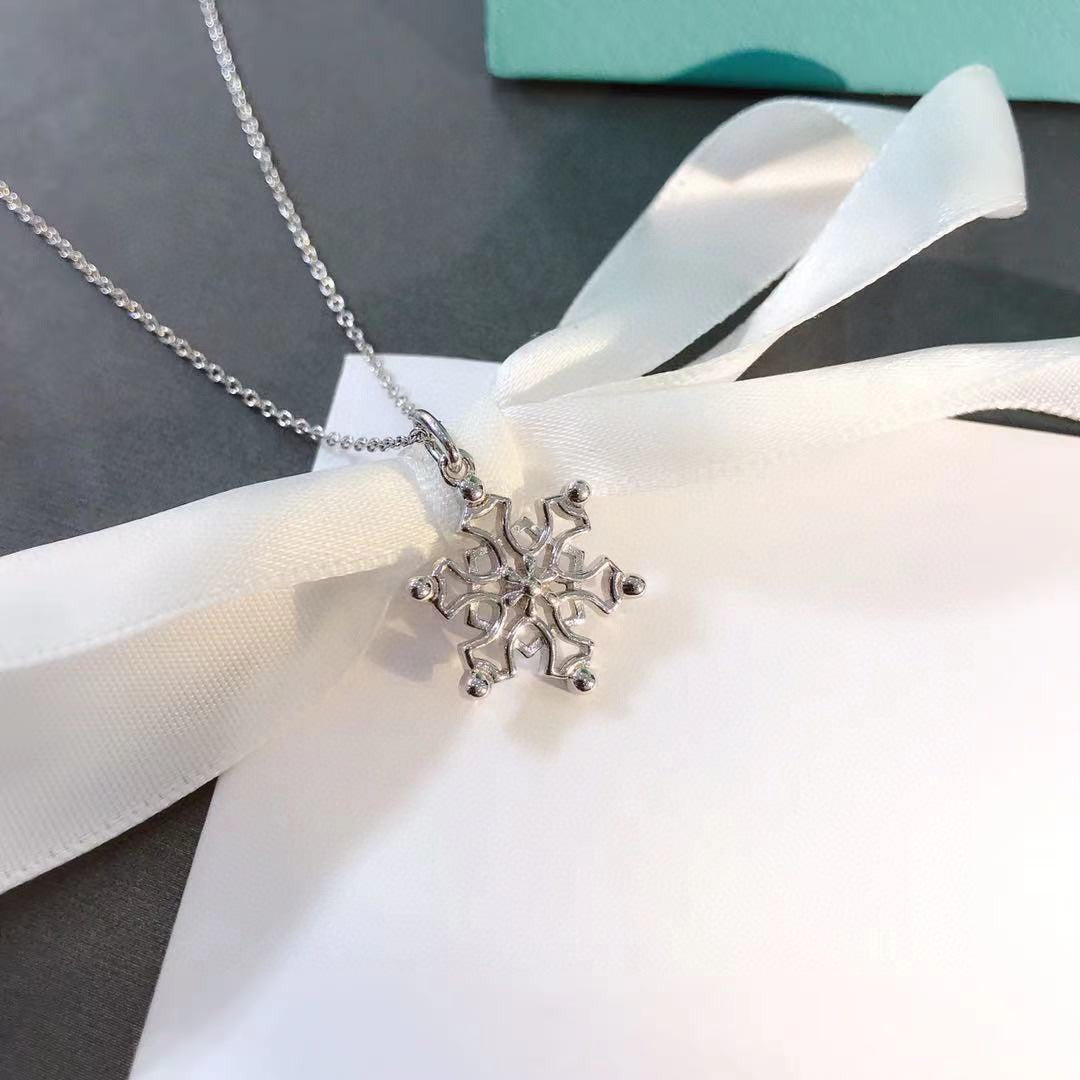 [Hyrra Jewelry]STERLING SILVER SNOWFLAKE PENDANT NECKLACE