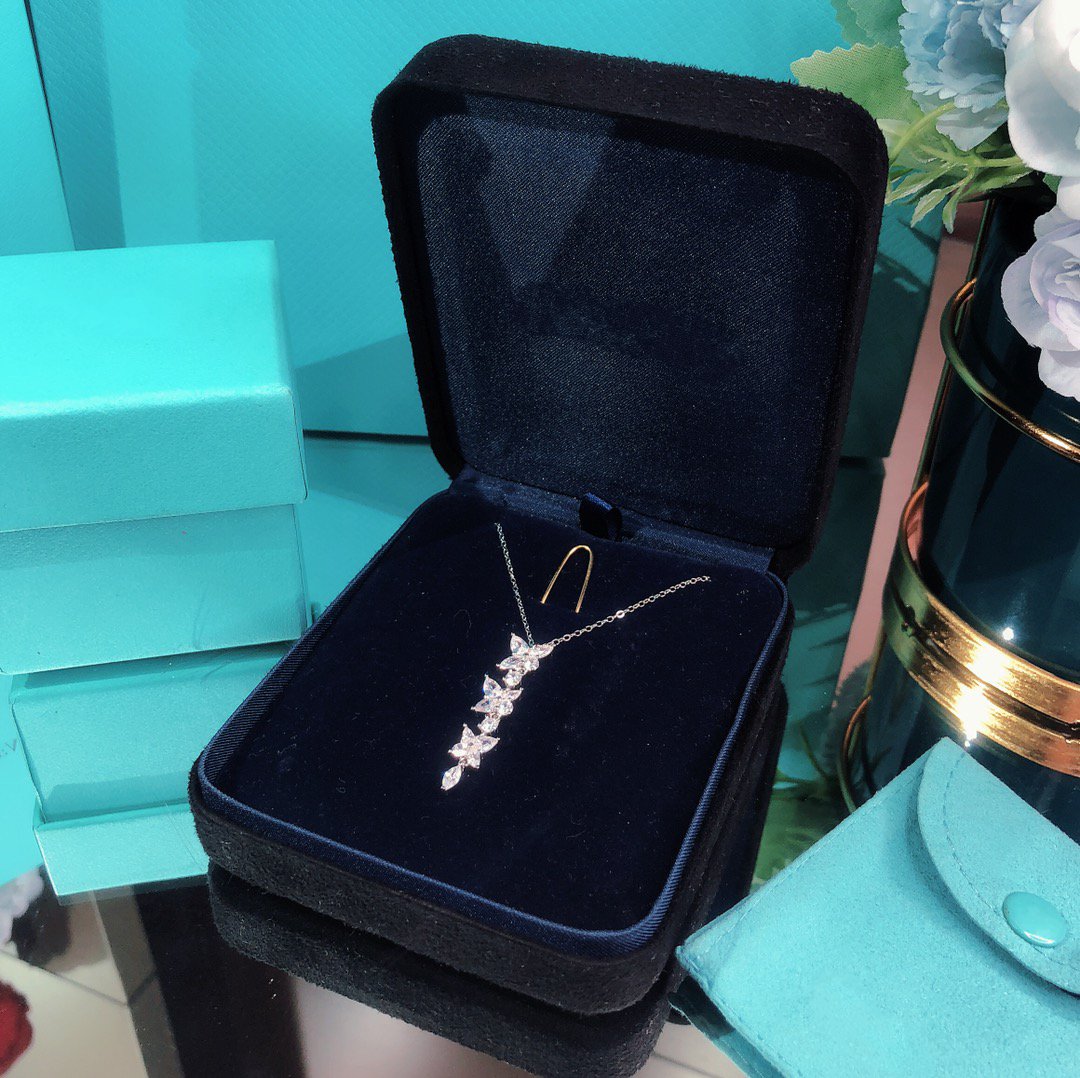 [Hyrra Jewelry]MIXED CLUSTER DIAMOND DROP PENDANT
