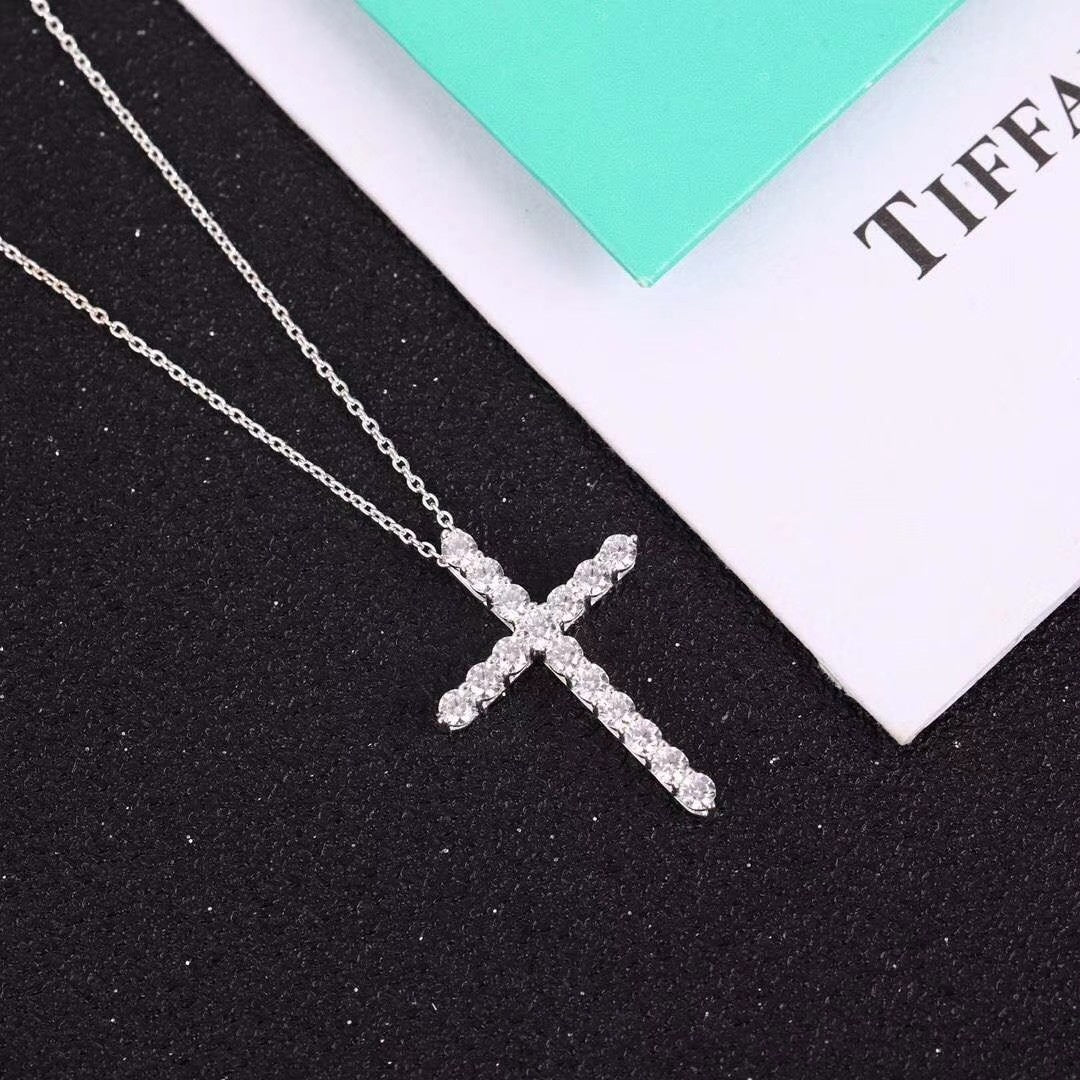 [Hyrra Jewelry]MOISSANITE STONE CROSS PENDANT NECKLACE SIMULATED DIAMOND CROSS CHOKER