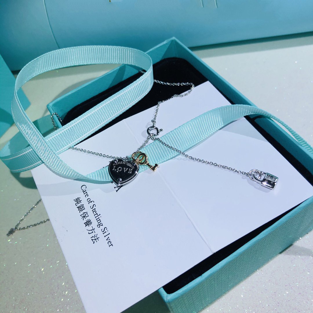 [Hyrra Jewelry]LOVE HEART TAG KEY NECKLACE