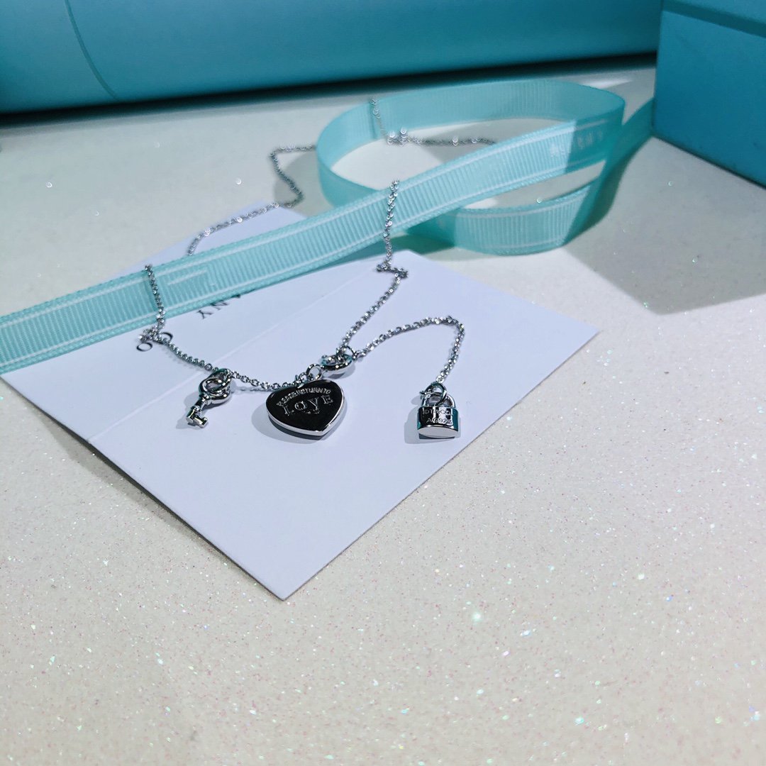 [Hyrra Jewelry]LOVE HEART TAG KEY NECKLACE