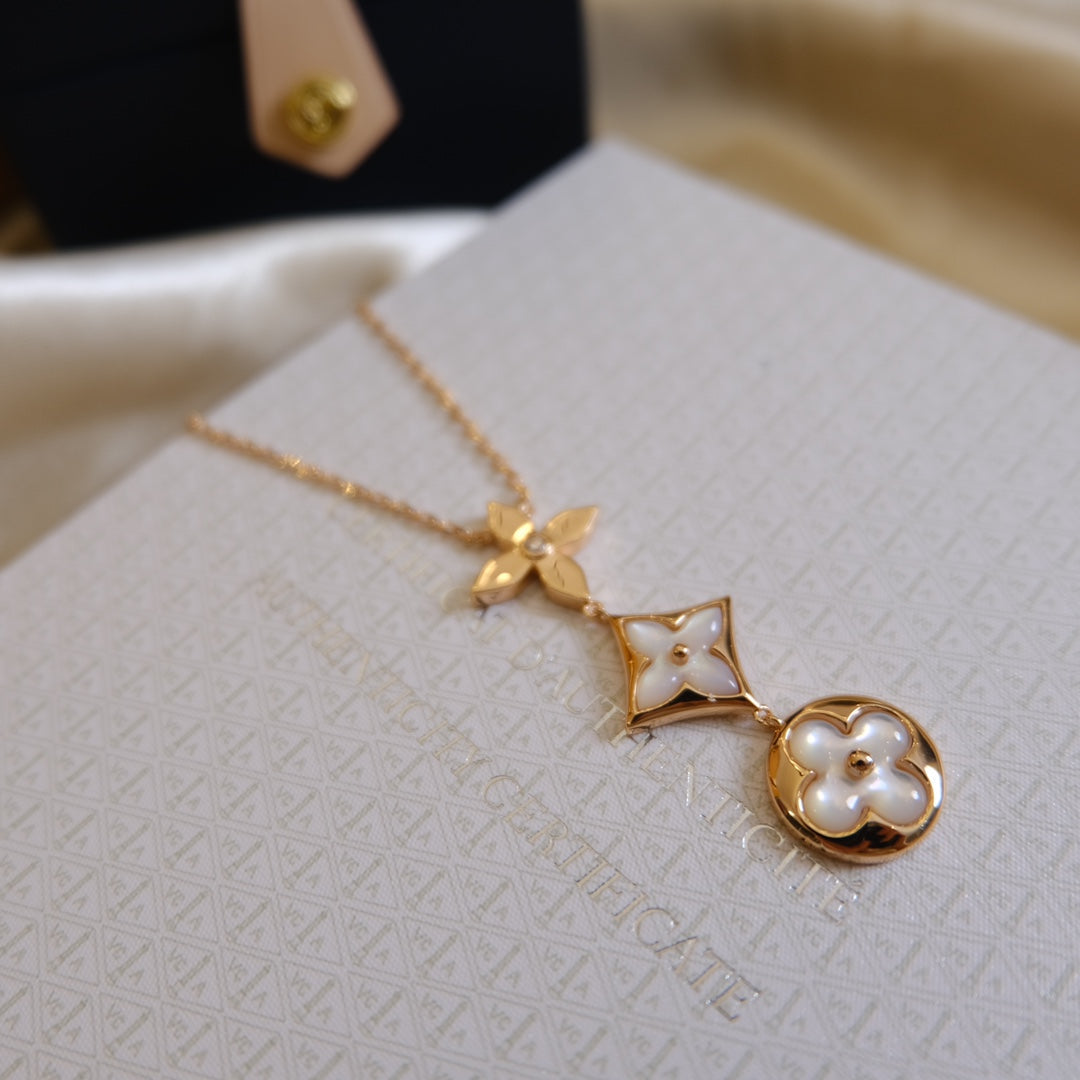 [⭐Hyrra Jewelry]COLOR BLOSSOM LARIAT NECKLACE PINK GOLD WHITE MOTHER PEARL AND DIAMOND
