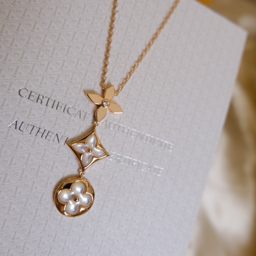 [⭐Hyrra Jewelry]COLOR BLOSSOM LARIAT NECKLACE PINK GOLD WHITE MOTHER PEARL AND DIAMOND