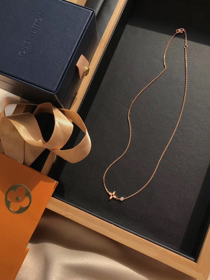 [⭐Hyrra Jewelry]BLOSSOM PENDANT PINK GOLD AND DIAMOND