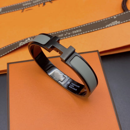 [⭐Hyrra Jewelry]CLIC HM SO BLACK GREY BRACELET