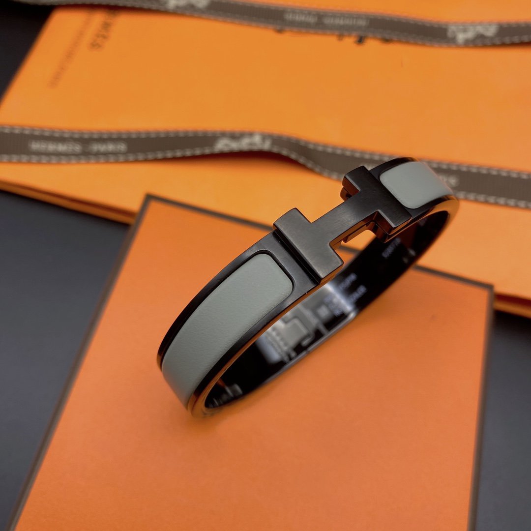[⭐Hyrra Jewelry]CLIC HM SO BLACK GREY BRACELET