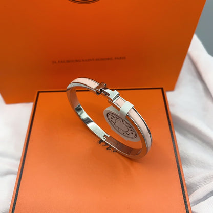 [⭐Hyrra Jewelry]CLASSIC HM CLIC  PINK 8MM ENAMEL BRACELET