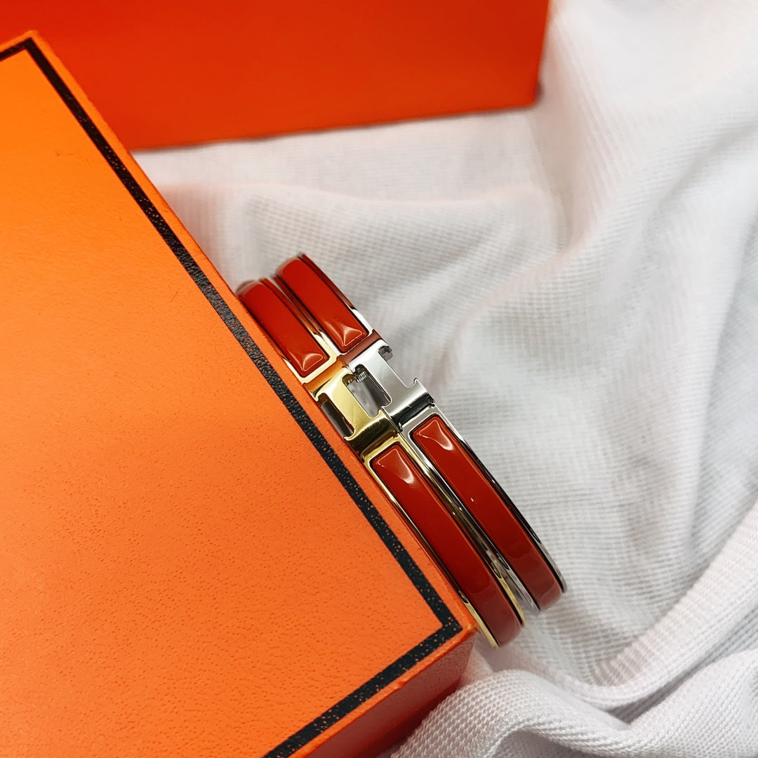 [⭐Hyrra Jewelry]CLASSIC HM CLIC RED 8MM ENAMEL BRACELET