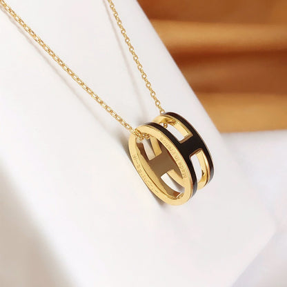 [⭐Hyrra Jewelry]HM CLIC BLACK ENAMEL GOLD NECKLACE