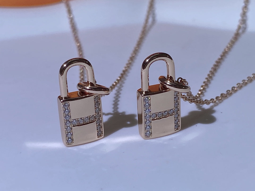 [⭐Hyrra Jewelry]HM ADVANCED NICHE LOCK HEAD NECKLACE DIAMONDS