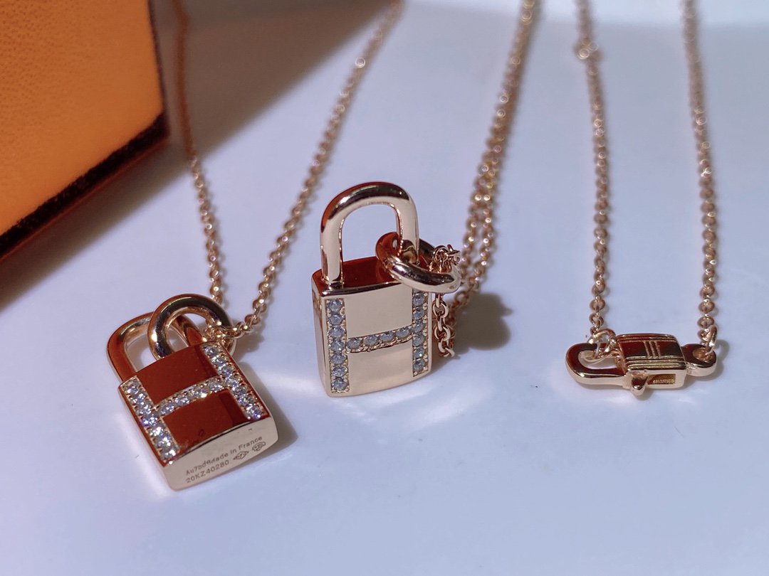 [⭐Hyrra Jewelry]HM ADVANCED NICHE LOCK HEAD NECKLACE DIAMONDS