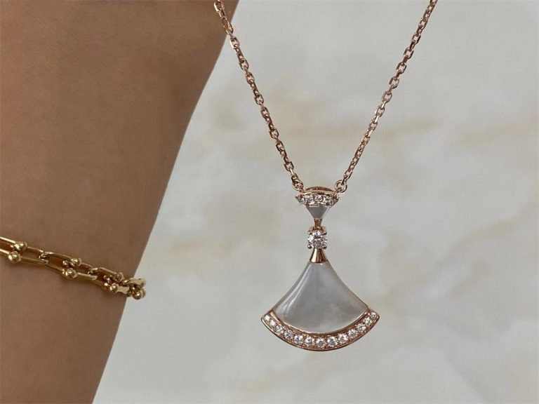 [⭐Hyrra Jewelry]DREAM NECKLACE MOP PINK GOLD DIAMOND