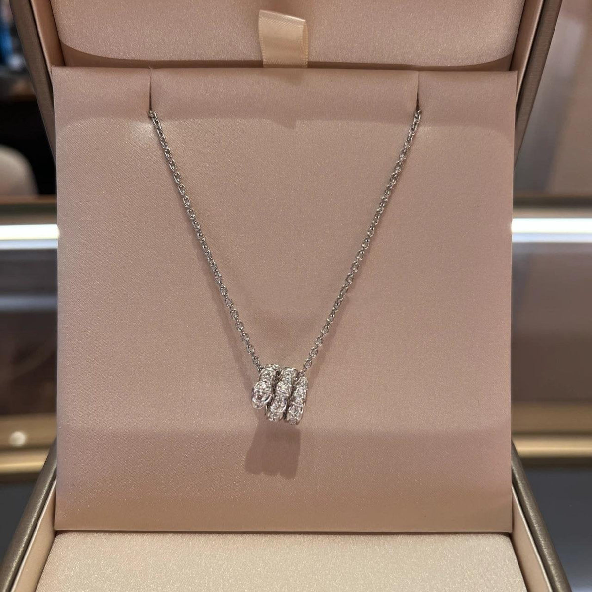 [⭐Hyrra Jewelry]SERPENTI  NECKLACE DOUBLE RING DIAMOND