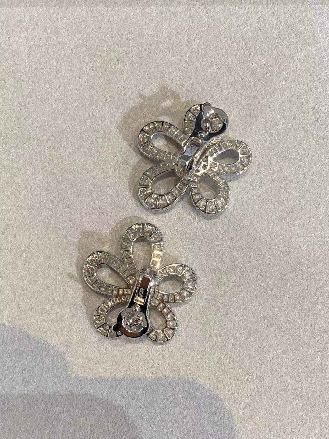 [⭐Hyrra Jewelry]FLOWERLACE EARRINGS FULL DIAMONDS