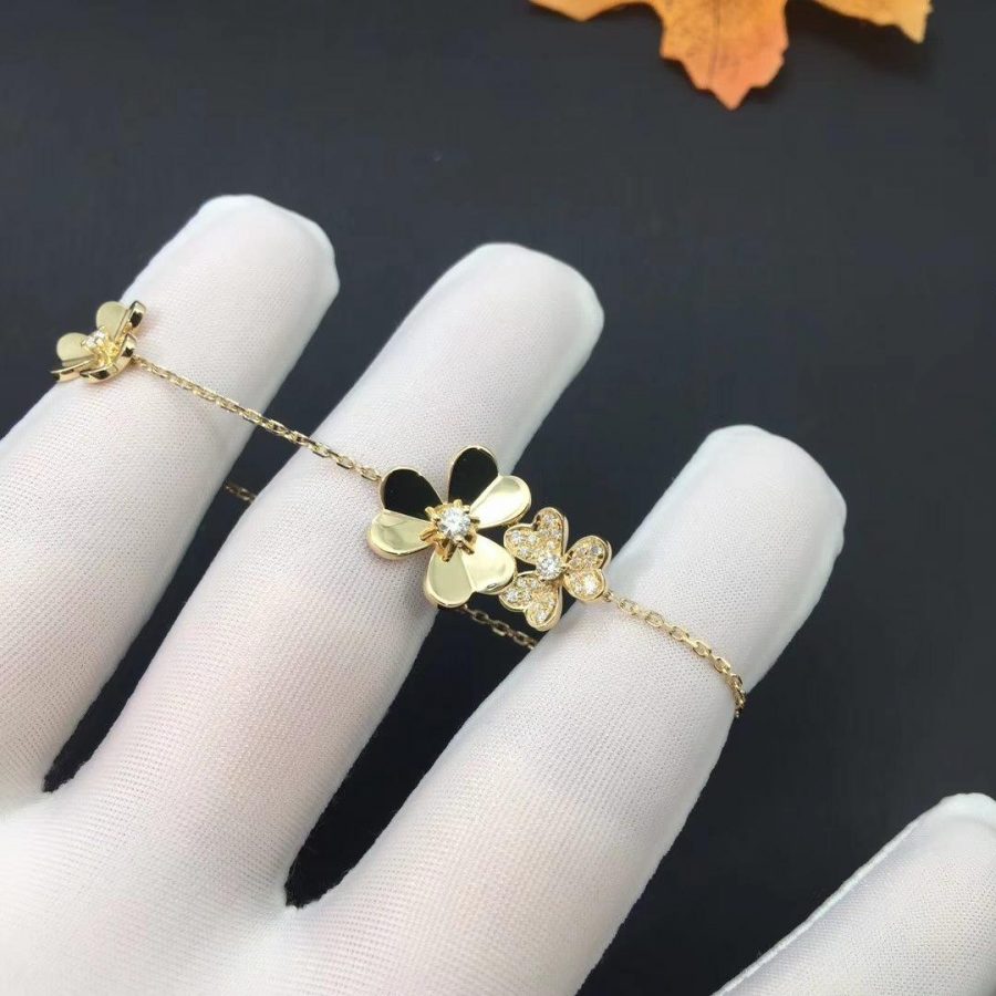 [⭐Hyrra Jewelry]FRIVOLE GOLD 5 FLOWERS BRACELET